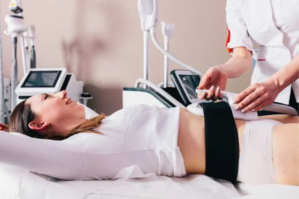 woman having body sculpting to help improve her body image and her mental health Livingston