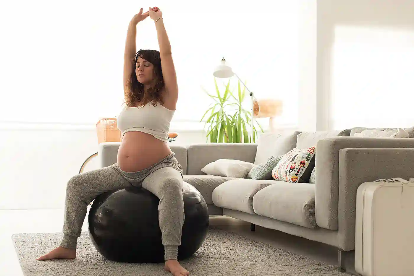 How to Support Your Core Safely During Pregnancy Livingston